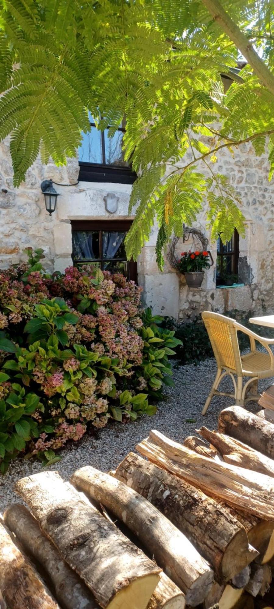 Gites Les Lignons Champniers  Exterior foto