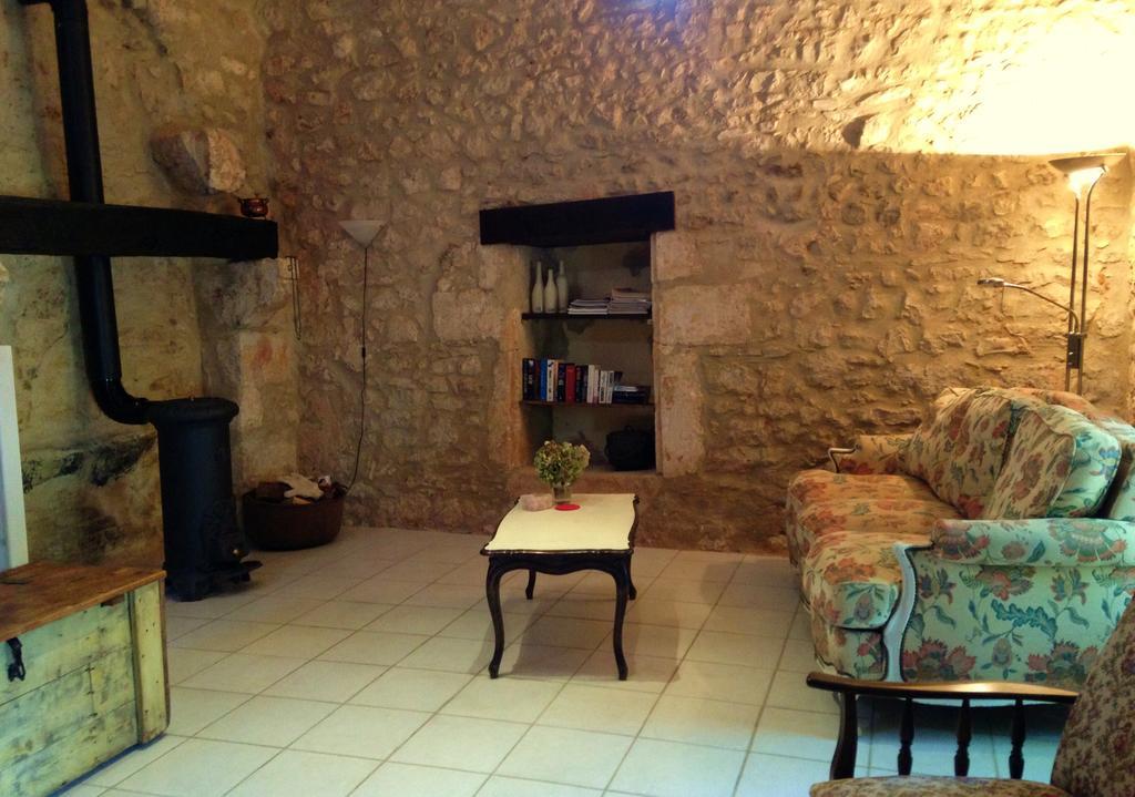 Gites Les Lignons Champniers  Exterior foto